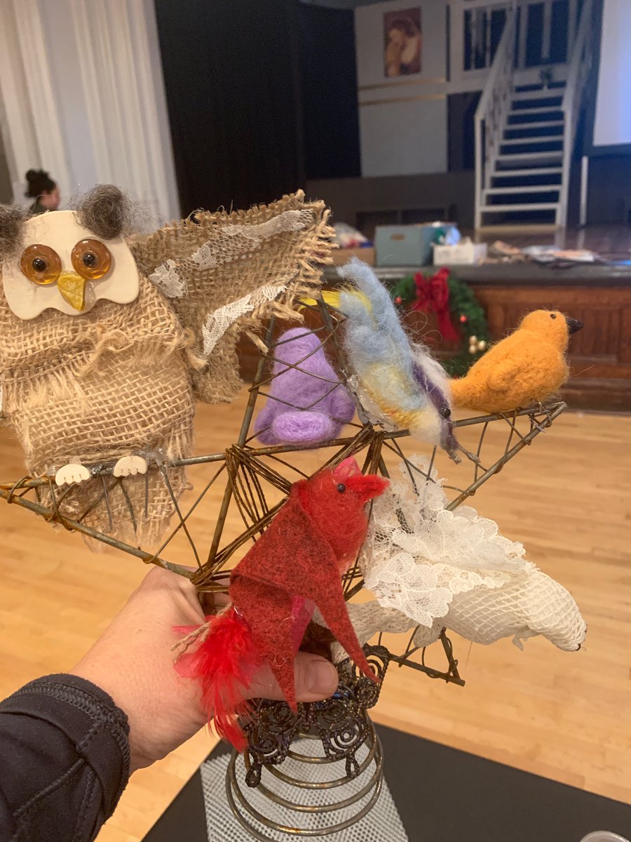 KidsArtsSchdy's tweet image. Here's what I made at @ECBarn last night ~ A bird tree-topper! Took 3 hours and I was one of the last people out. Should have taken a photo earlier when the place was filled with folks (and lots of holiday cheer!)