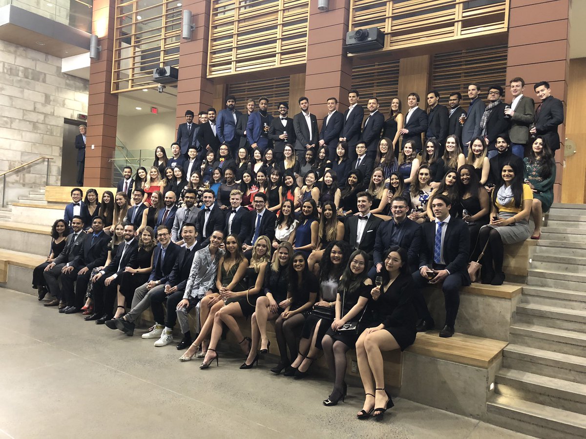 kerriregan's tweet photo. Last night we celebrated a successful end of term with our @SmithBusiness #QueensMIB students before they embark on their global journies. #HappyHolidays #celebration #lookoutworld #smithglobal https://t.co/0jzsD641hX