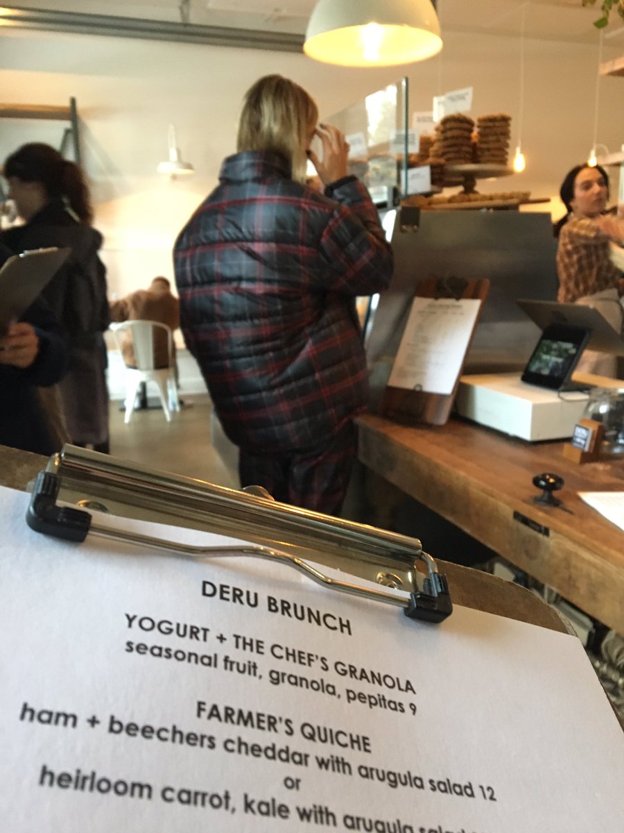 elainewu_'s tweet photo. I JUST SAW JUSTIN AND HAILEY AT DERU MARKET ASHAJSKCKDK https://t.co/O8ACVHFufL