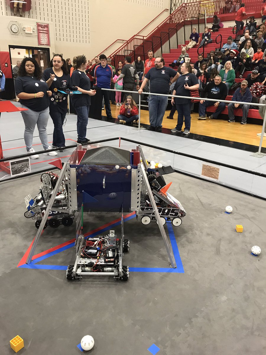 The #roverruckus qualifying matches have started again after lunch! Good luck teams!! <a href="/IndySouthFTC/">Indy South FTC</a> @FTC_Indiana <a href="/FTCTeams/">FIRST Tech Challenge</a> #indysouthftcqt