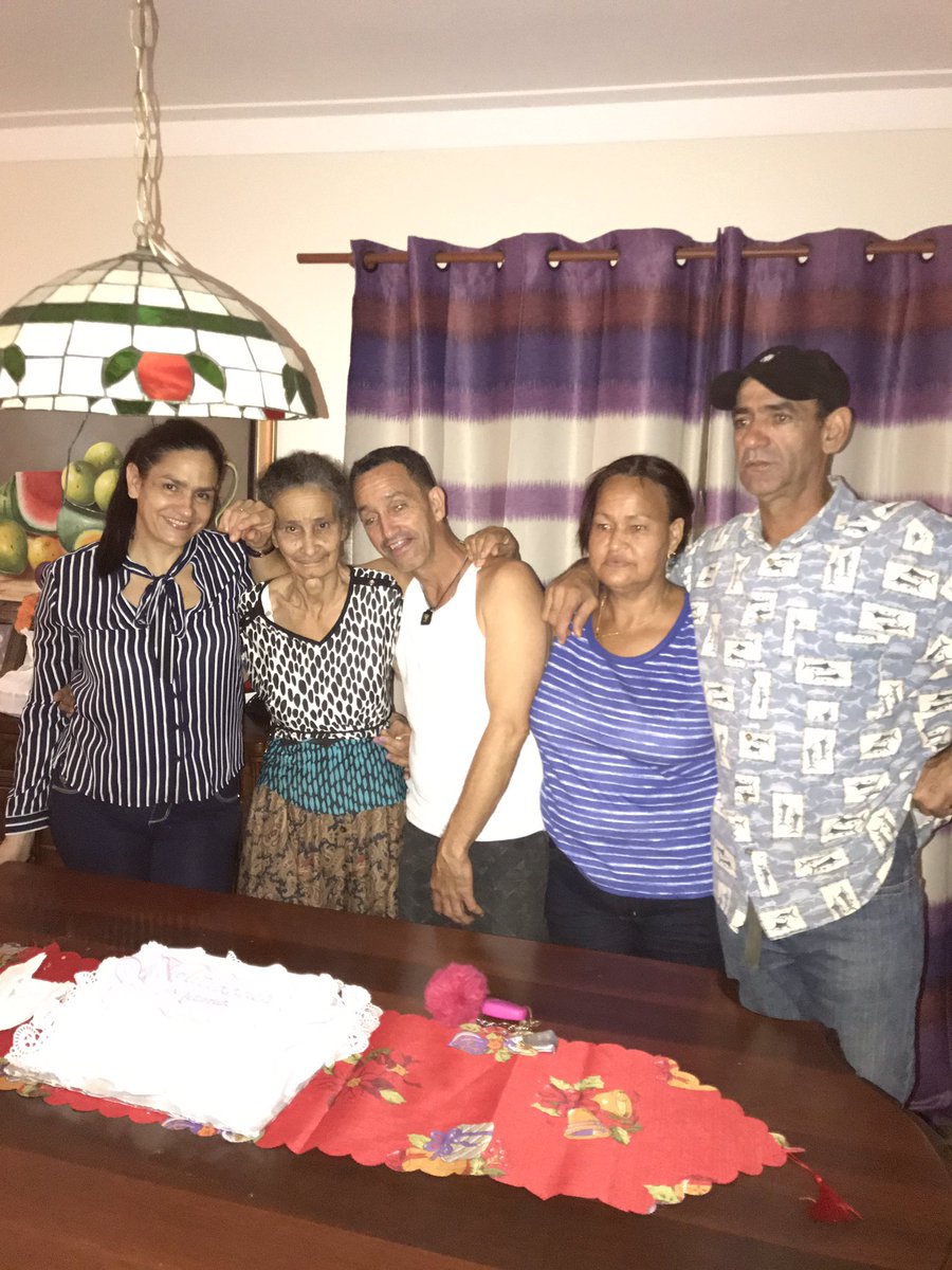 ferreras_carlos's tweet photo. Gracias por este reconocimiento póstumo a mi #AbuelitaQuerida q hizo del #PLD una religión, nos inició y formó d la mano de #DonMiguelSoto en nuestro #PLD En nombre d las familias #CastroRamirez #SotoCastro #FerrerasCastro #FerrerasOrtiz Gracias.#CarlosFerreras #45aniversarioPLD https://t.co/uO29QVctF0