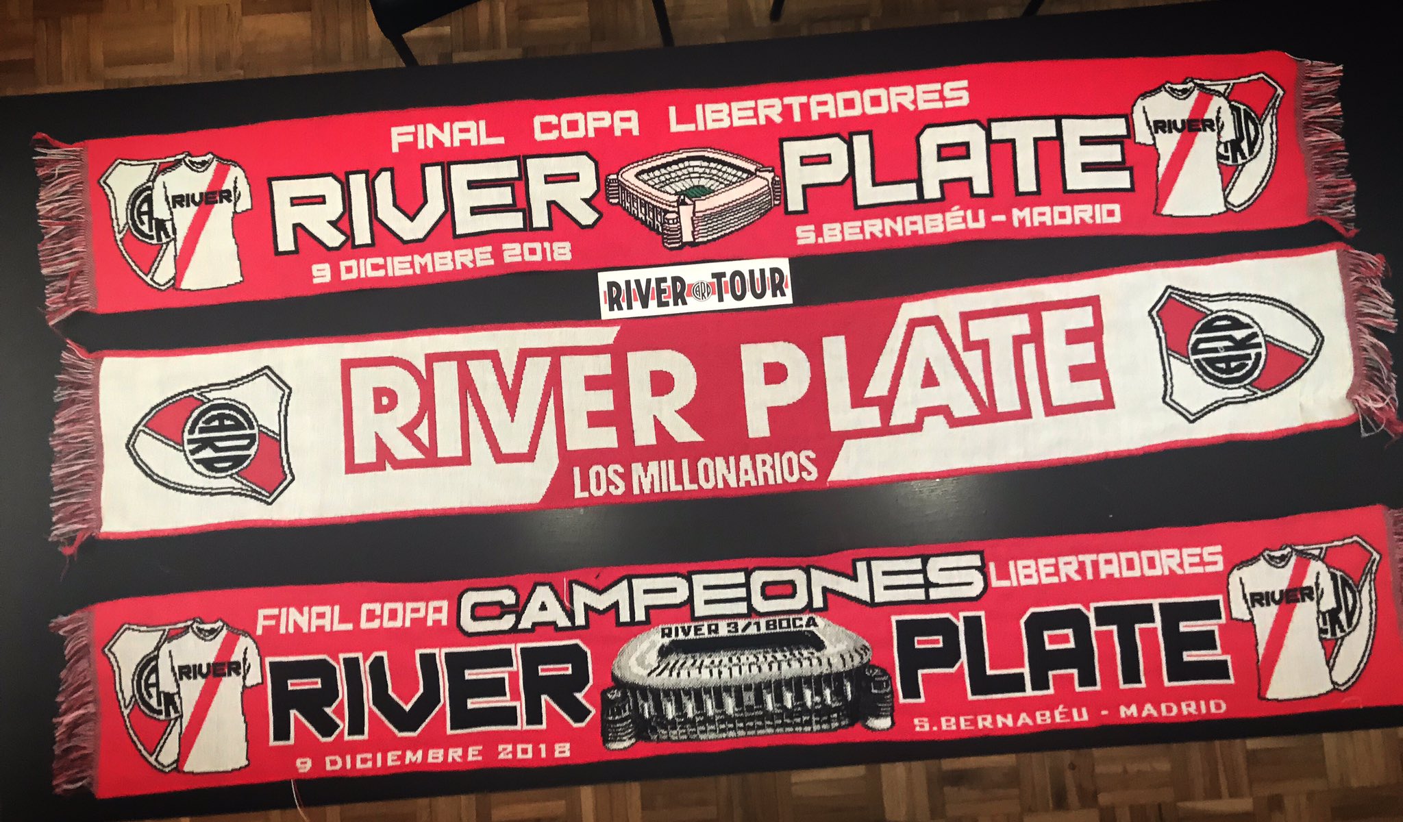 El River Tour on Twitter: "Estas son como siempre las bufandas del campeón  🎶🎶 soy de #River y lo sigo a todos lados... https://t.co/QB6foS0F5G" /  Twitter