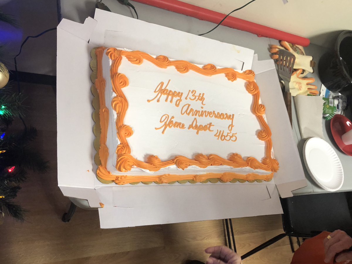 igor0217's tweet photo. Store 4655 celebrating 13th year  anniversary  with pizza and cake for our amazing associates!!! Thank you for all your hard work and commitment!!
@forman_melvin @TerriDavisB @jefe4655 @MarcusINOrange @willirp67 @IamPurePlatinum https://t.co/vayEY4cWVO