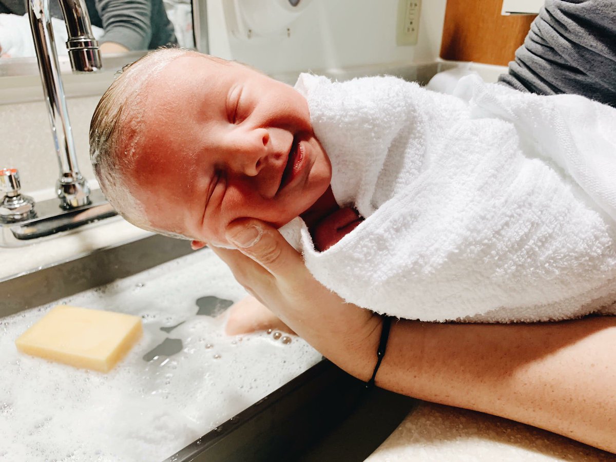DrOverstreet_'s tweet photo. Courtney and I are excited to welcome home our 5th son, Brecken Lance Overstreet! Here are his stats:

3 weeks early at 37 weeks
12-13-2018 at 6:51pm
20.5”
7lbs 9oz
@Mizzou Tiger through and through! We are home and mom and baby are great! #MIZ https://t.co/35djO8VgT5