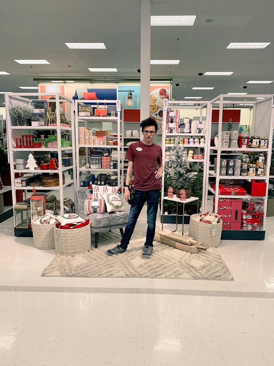 Courtney Platt (@courtneymplatt) on Twitter photo Remerched and ready to sell! Making these last 10 days count! Thanks Danny for your passion for merchandising and attention to detail 🎯🎄 #1255 #HolidayDomination Remerched and ready to sell! Making these last 10 days count! Thanks Danny for your passion for merchandising and attention to detail 🎯🎄 #1255 #HolidayDomination