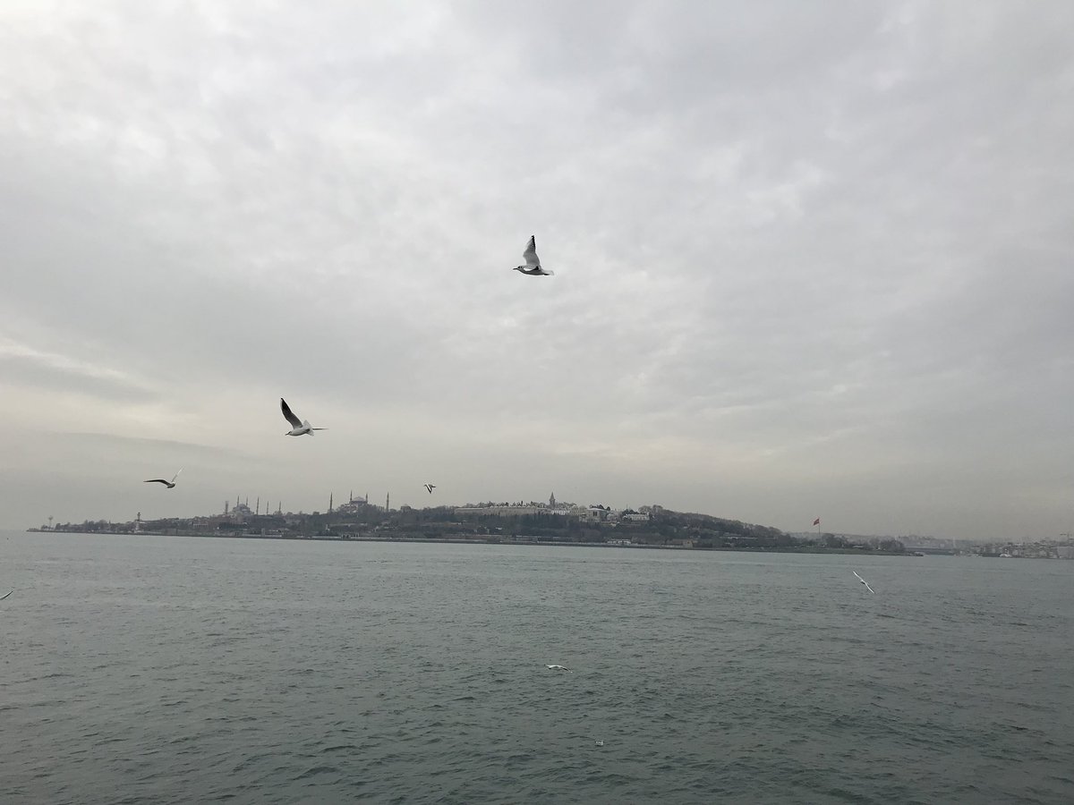 yüzeyin altında oluşan gizli bir üzüntü, dert, açıklanamayan bir hüzün