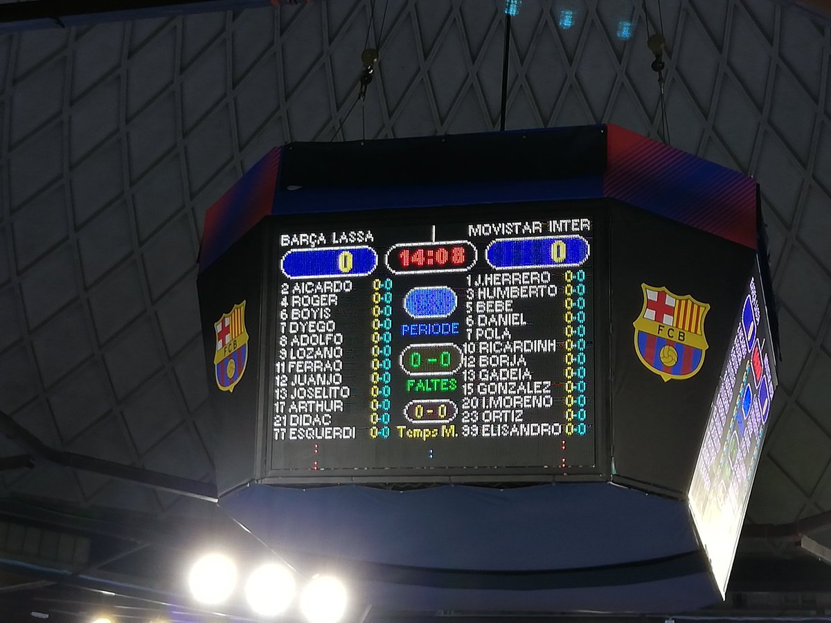 AnnaSolernou's tweet photo. Partit difícil avui al #palaublaugrana
@FCBfutbolsala 🆚 @InterMovistar
Una victòria seria clau per mantenir el liderat i deixar enrere l'equip madrileny
#enmic #ForçaBarça #futsal
#LNFS https://t.co/hslNlomugp