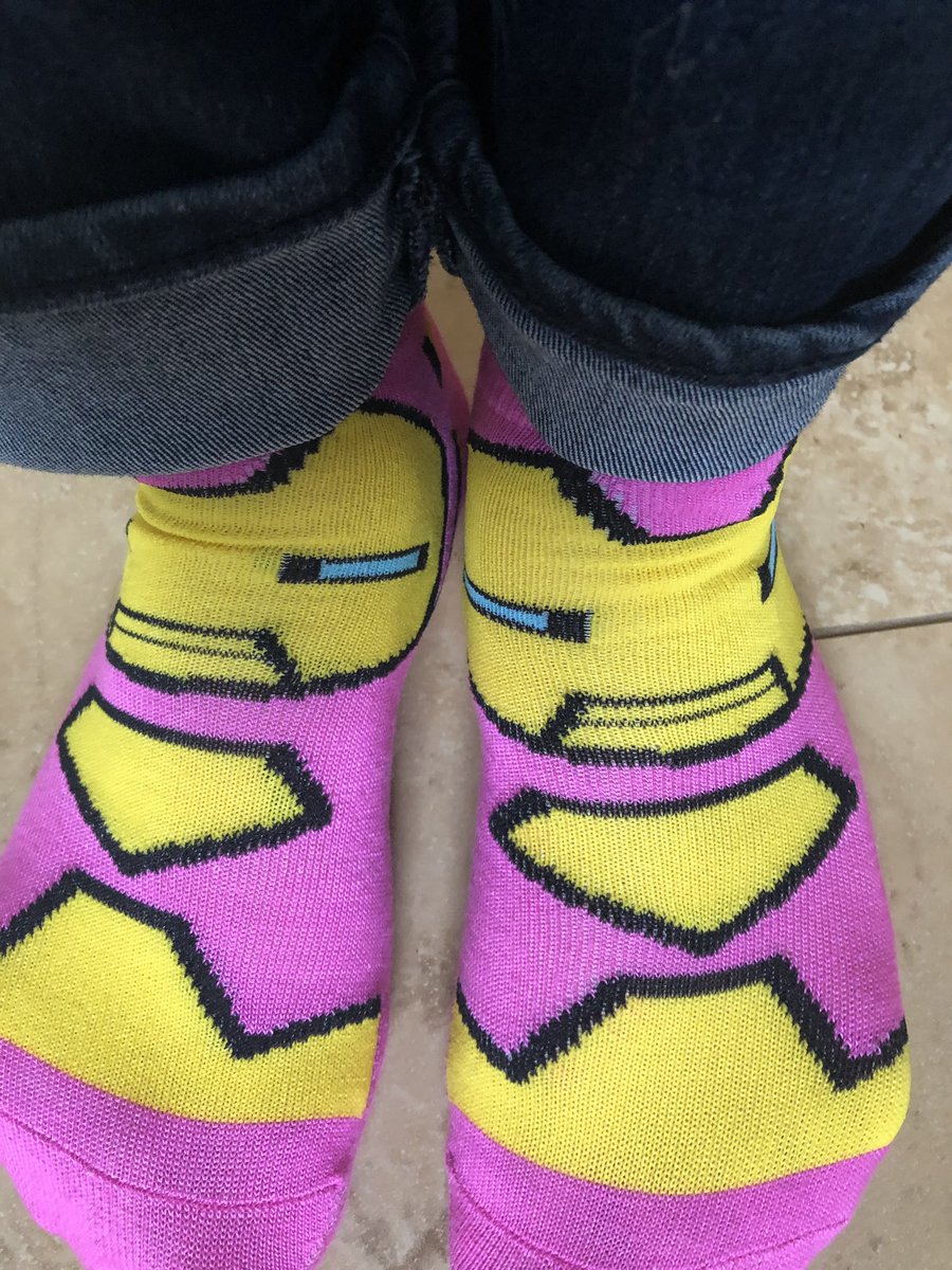 em_skyyy's tweet image. Today is a Pink Iron Man kind of day. Share your funky/cute/awesome socks with me 😍 #funkysocks #cutesocks #awesomesocks