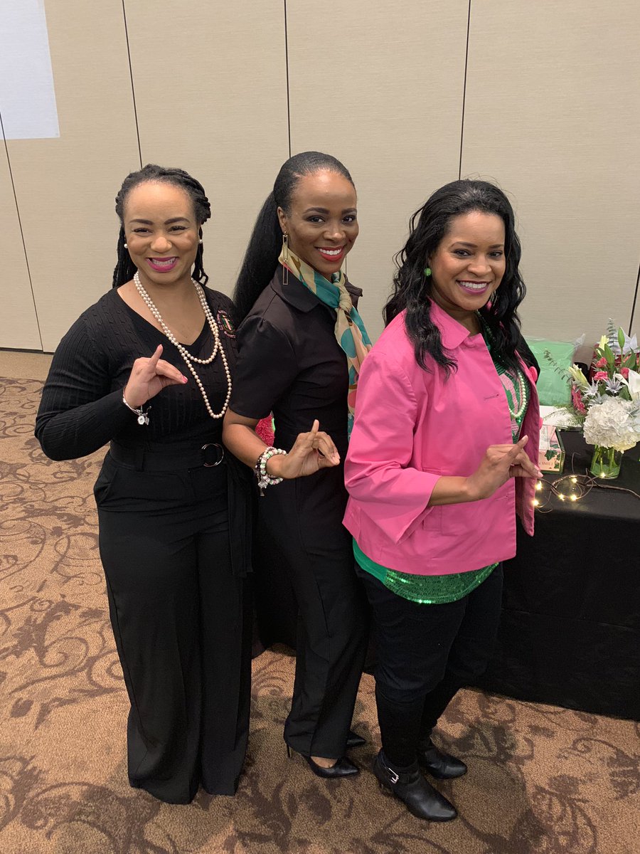 rachellproctor's tweet image. Spent a portion of my #bday with my beautiful Soror’s of @akasorority1908 this morning! No one does it like we do 💕💚💕💚💕 #firstandthefinest #ulo #aka #soprettty