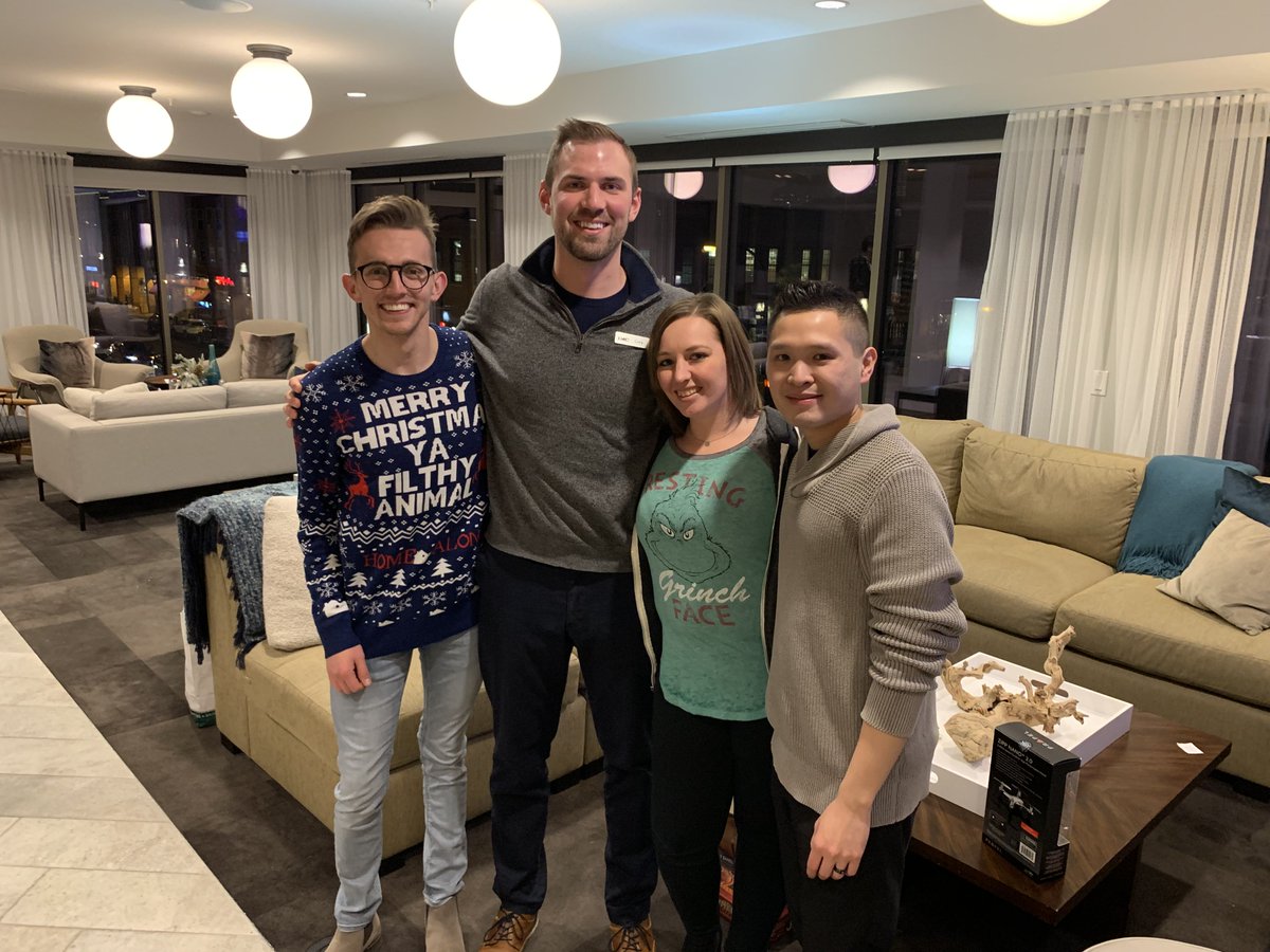 Oh, look - another great pic from our #Minneapolis soiree!
🎉
#LMCHoliday2018 #Proud2BeLMC #LiveLMC