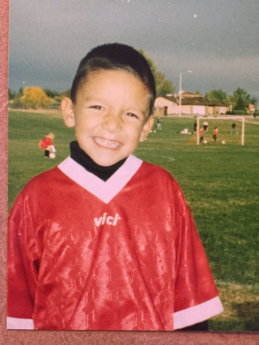 MtzJacki's tweet photo. @DerekM_  U have always been the light of my life! Congratulations on your graduation today. May God guide you into the next chapter. U got this! ❤️🎓🥰 https://t.co/FFMi5sdCAU