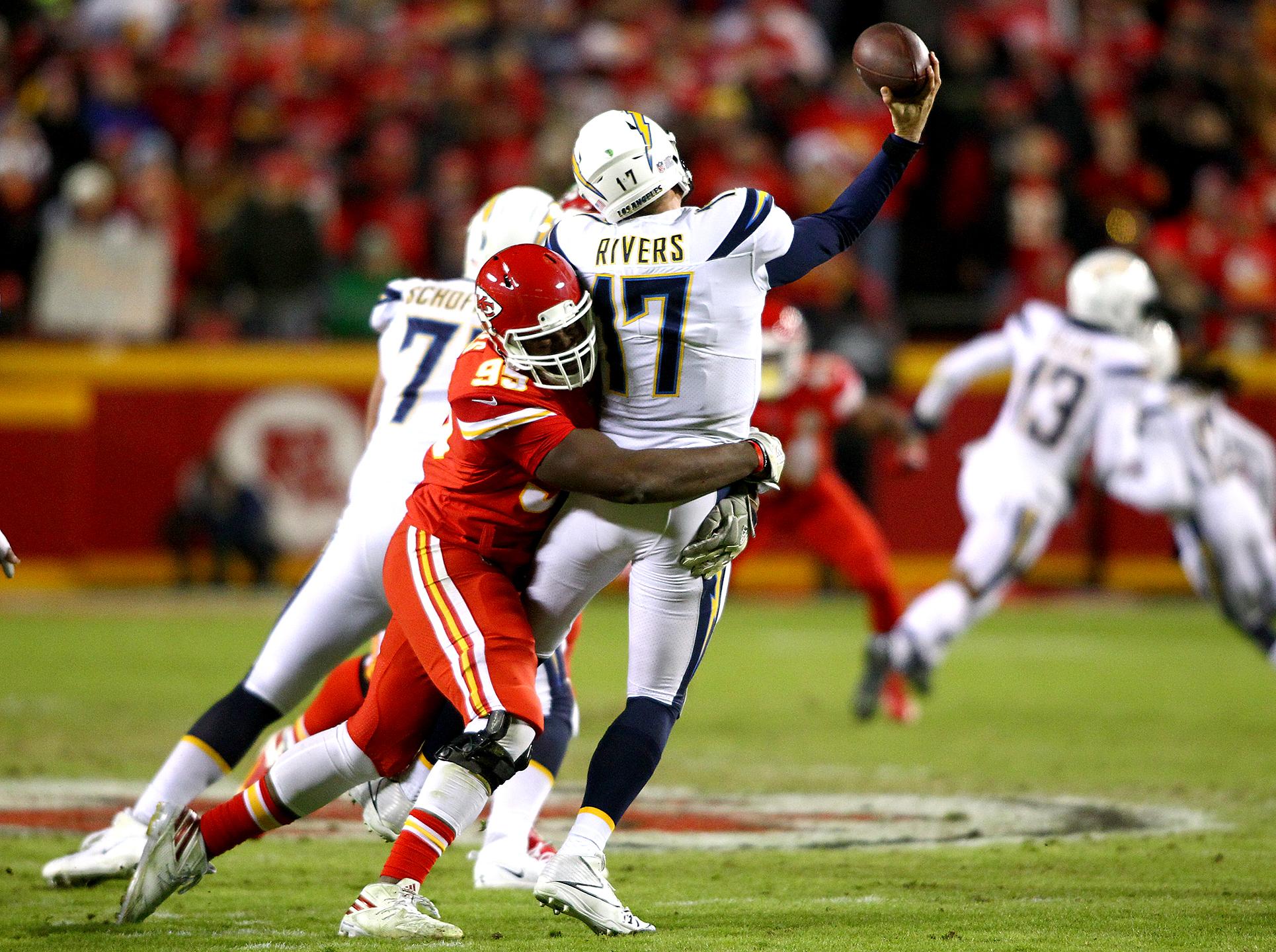 Kansas City Chiefs в Twitter: "Chris Jones had a ridiculous 8️⃣ QB hits on Thursday night. 👀