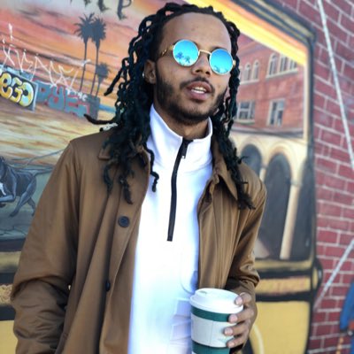 freedomcharles2's tweet photo. #NewProfilePic https://t.co/raZaL5SmXy