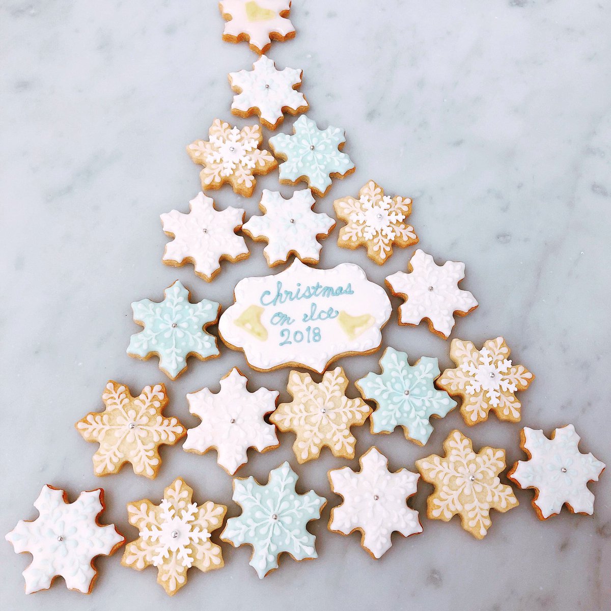 ayurion's tweet image. 池袋のカヌレのお店で作っていただきました😊
pas-daction.jp
クリスマスオンアイス2018

#パダクシオン #池袋カヌレ #カヌレ #アイシングクッキー #アイシングクッキーオーダー #クリスマスオンアイス2018  #クリスマスオンアイス #雪の結晶クッキー #ChristmasonIce #XOI2018