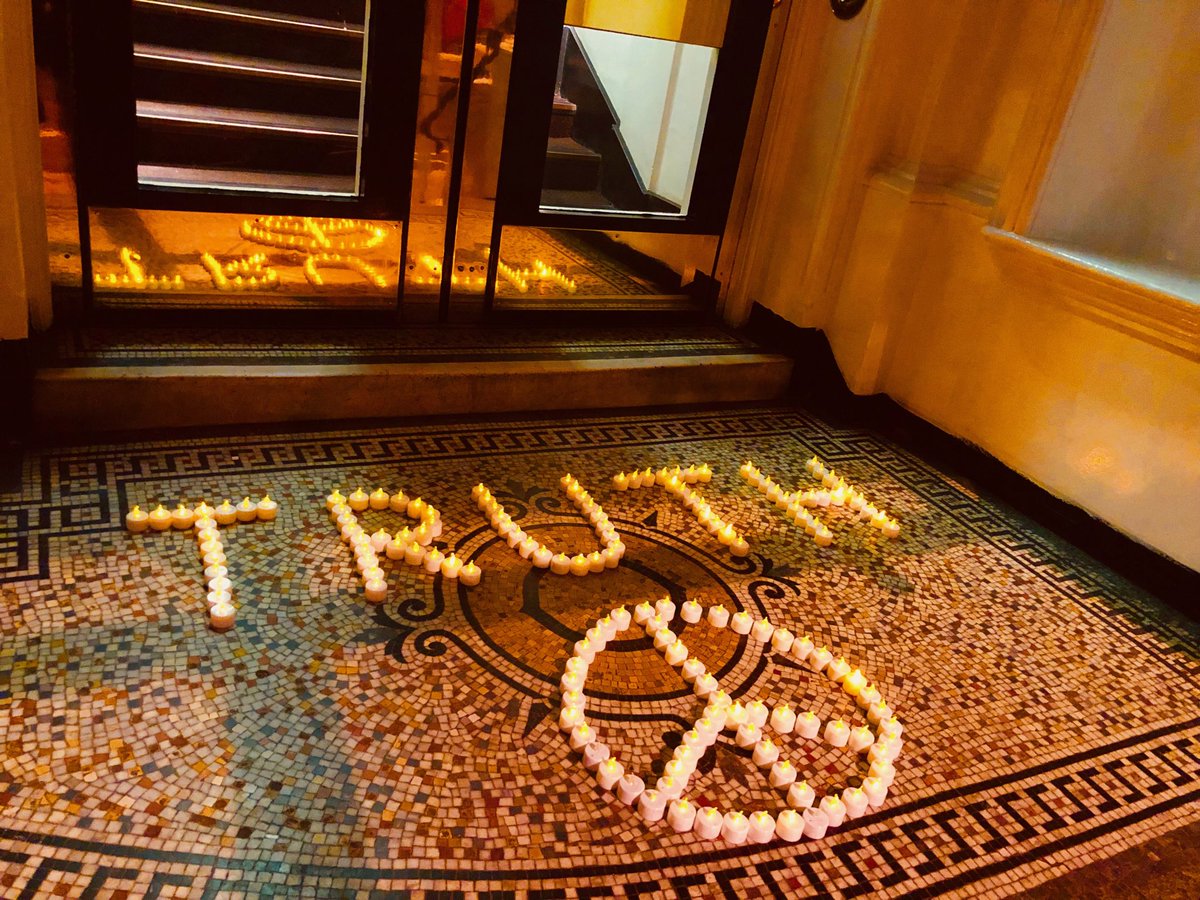 darthhatter00's tweet photo. #Unity4J #WikiLeaks #Unity4JDay #BringJulianHome #DefendWL

Thank you to everyone who is in solidarity with Julian Assange! https://t.co/7IiY7yzlb7
