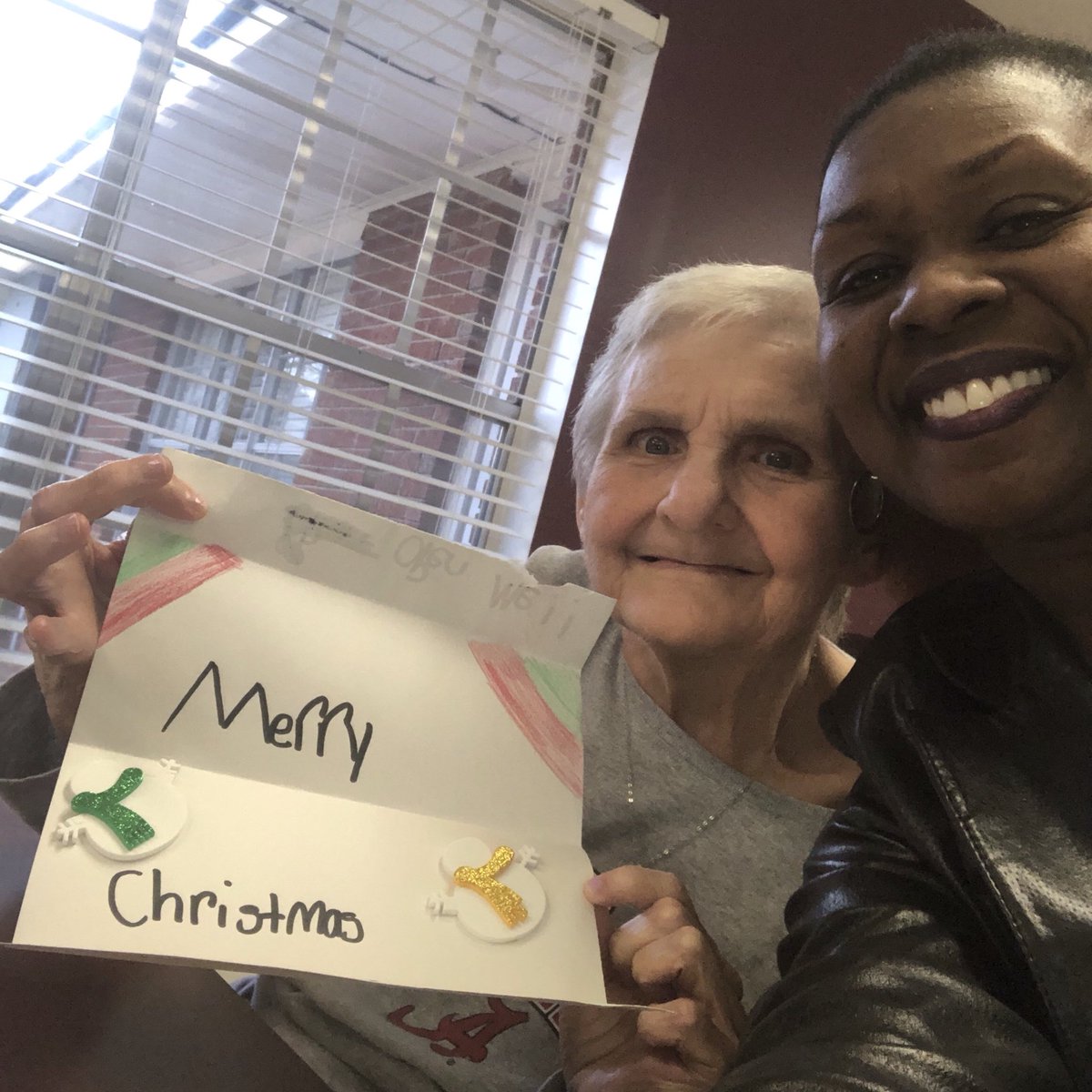 PCBOE's tweet photo. RT PCIntermediate "PCIS Beta Club recently visited with the residents of Phenix City Health Care nursing home. During their visit, the students sang Christmas carols and passed out handmade Christmas cards. 🎄❤️🎶 #LeadByServingOthers #SpreadingChristm… https://t.co/whB99rKV7h"