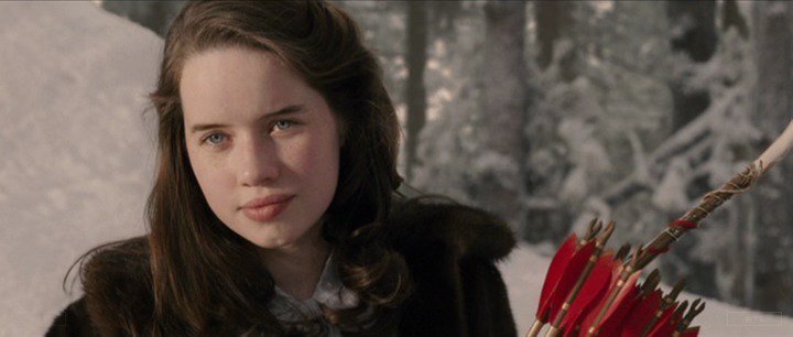 Happy Birthday to Anna Popplewell who\s now 30 years old. Do you remember this movie? 5 min to answer! 