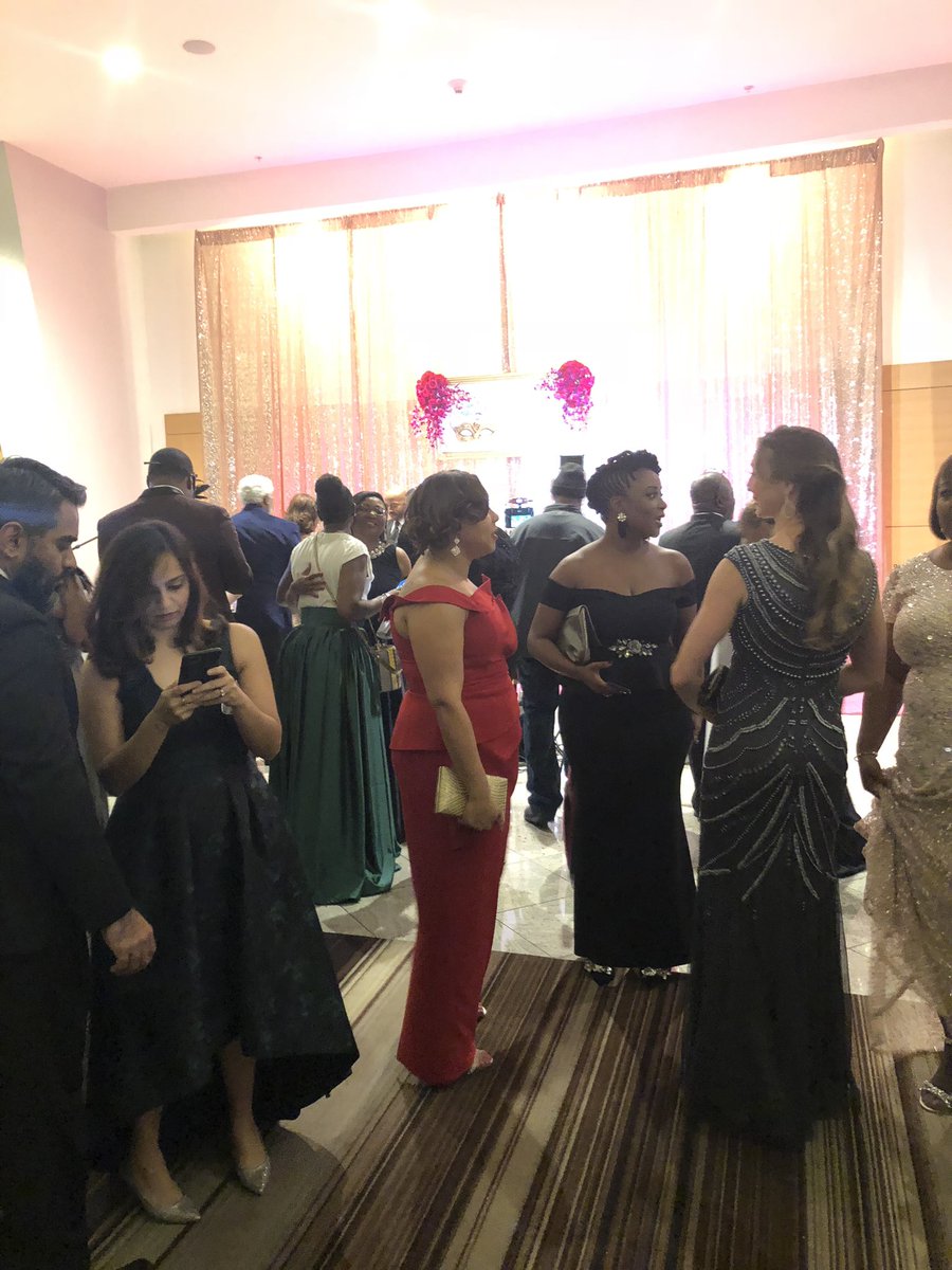 UNCFAtl's tweet photo. Although you couldn’t make it to the Mayor’s Masked Ball this year, you can still help us reach our goals. Text UNCFATL to 50555 to send a donation of $25. #UNCFatlanta https://t.co/wXoRnORLQz