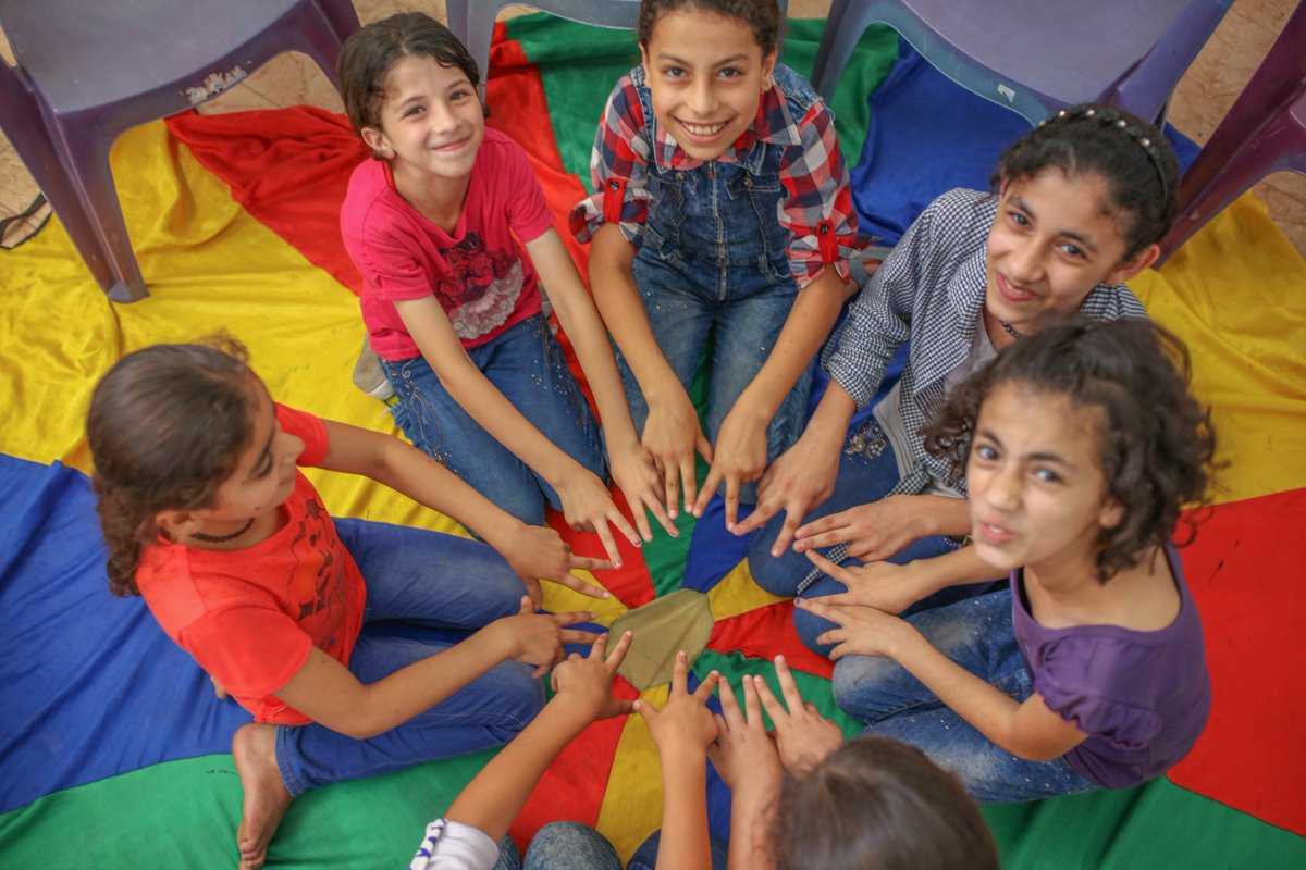 UN_EndViolence's tweet photo. Children are key experts on #bullying: they are the ones who suffer most from its harmful effects, but they are also uniquely placed to inform solutions to #endbullying. Let's work with them to #endviolence against children. @un pic:@unicefpalestine @sdg2030 https://t.co/bjcJdYcPp1