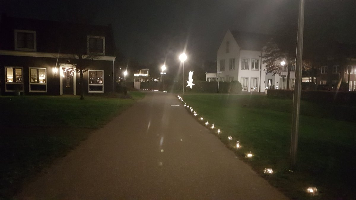 Allen die de #lichtjesroute hebben mogelijk gemaakt ❤elijk bedankt voor deze mooie bijzondere avond.