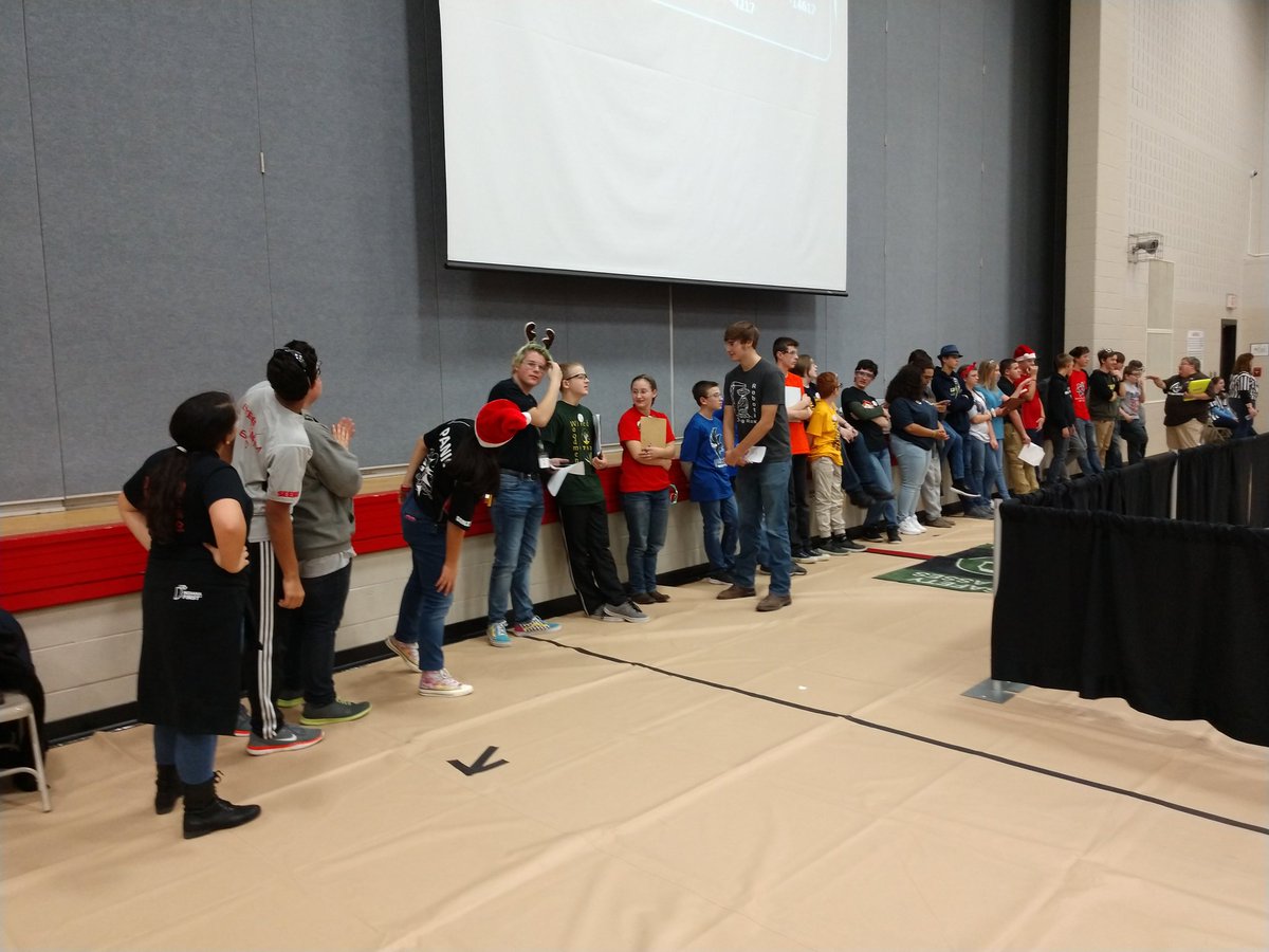 All lined up for alliance selection!
#indysouthftcqt #roverruckus #omgrobots @FTC_Indiana