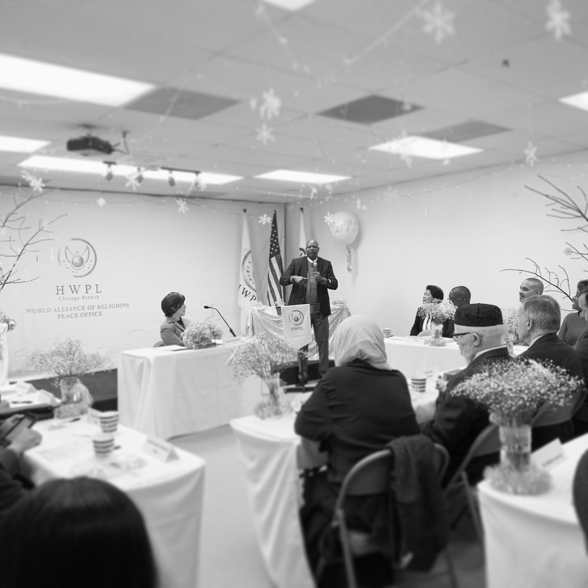 Pastor Olaniyan speaking at our Appreciation Event—sharing how HWPL has impacted his year!
Grateful to have him as our #HWPL Global family!
#HWPLChicago #Peace #Interfaith #PeaceInChicago #TogetherAsOne #WeAreOne #ChicagoEvents #Chicago #PeaceAmbassador #PeaceMessenger