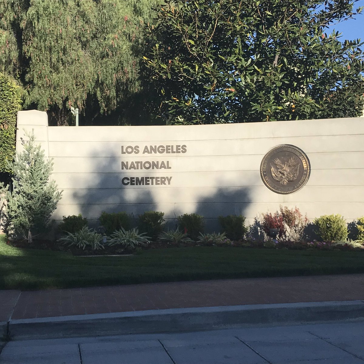 It was an honor for our team at <a href="/Saia_Inc/">SaiaLTLFreight</a> to participate in <a href="/WreathsAcross/">Wreaths Across America</a> America. Remember, Honor, Teach... <a href="/RayRRamu/">Ray Ramu</a>