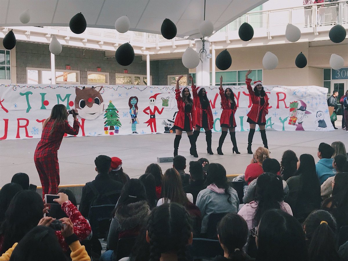 Our winter spirit week, A Tim Burton Holiday, came to end yesterday with our awesome winter assembly! ☃️💙 #EastTechTitans #ECTAStuCo