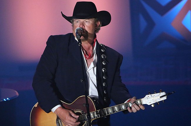 Toby Keith Explains How Clint Eastwood Inspired 'Don't Let the Old