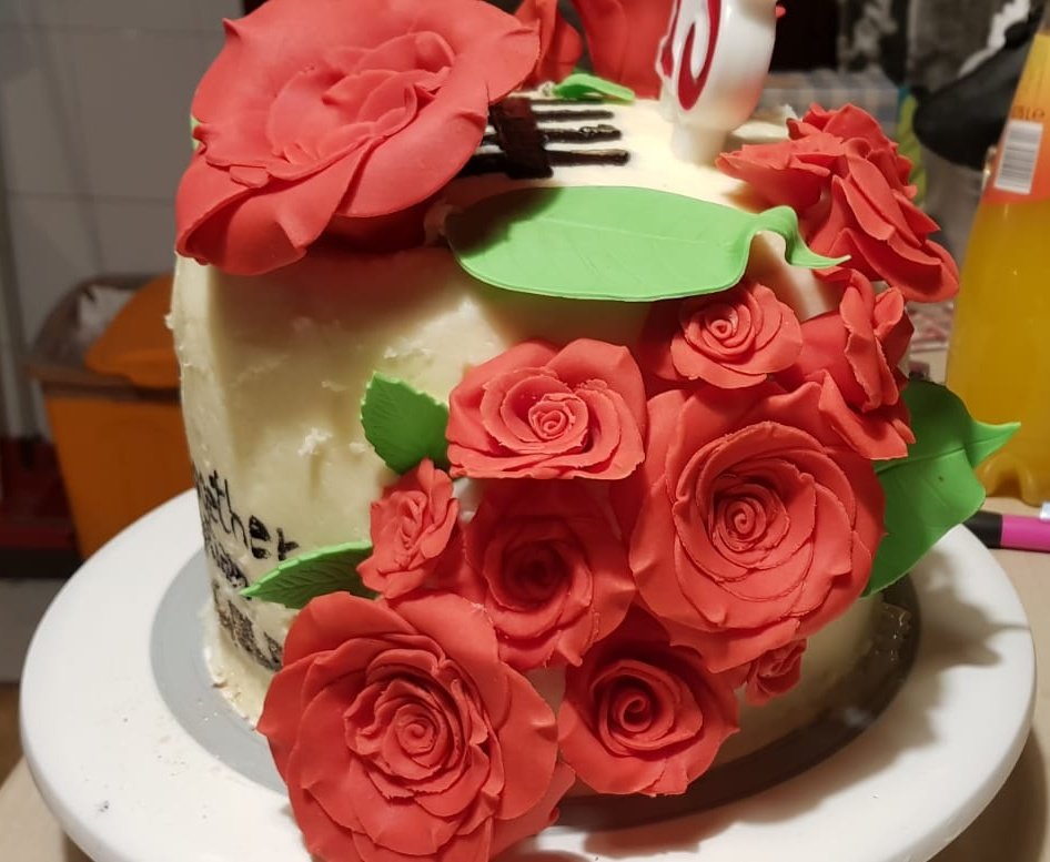 colo_lia's tweet photo. Bday cake
@5SOS @Michael5SOS @Luke5SOS @Calum5SOS @Ashton5SOS 
#5SOS https://t.co/oE4VpE4yQb