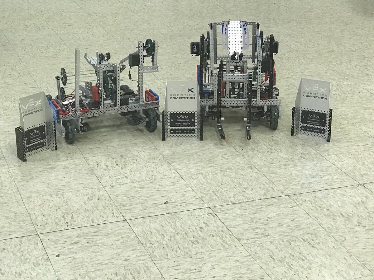 ChambleeVex's tweet photo. Chamblee 1275A and 1275E win Clarkston VEX Robotics Tournament Great matches with great teams! tournament Champions and the Robot Skills champion! https://t.co/c4e8dHfWW6