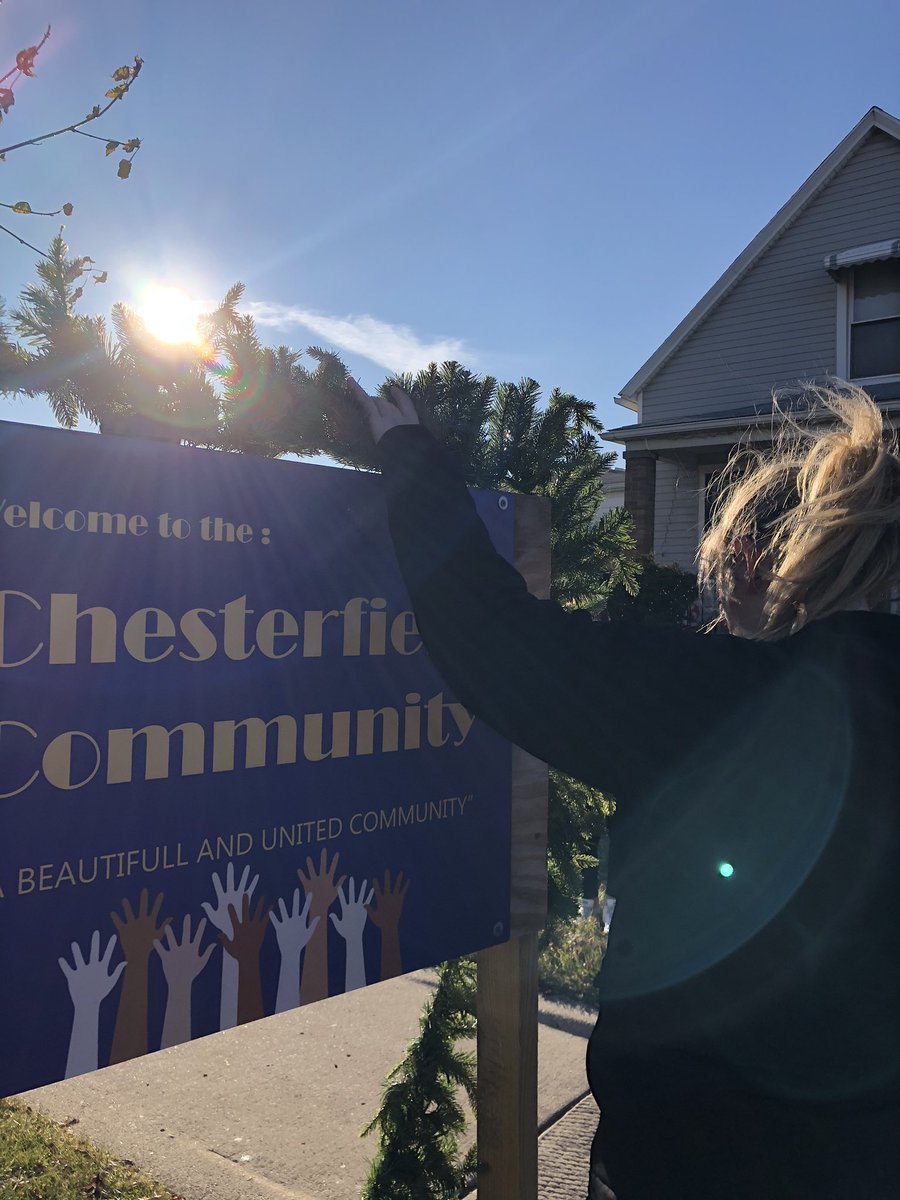 mbmhmc's tweet photo. One act, one volunteer, one wreath, one light, one home, one block at a time. #mlklights https://t.co/0c6vEIuAxf