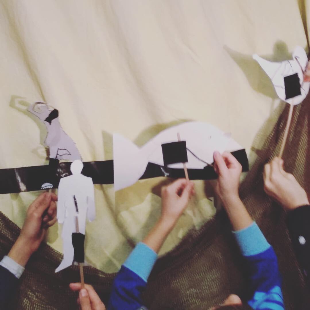 AWAPrd's tweet photo. The #ShadowPuppetWorkshop after #TheStradfastTinSoldier what #AWonderfulAdventure @Openealing!
#ShadowPuppets #ShadowPuppet #Puppet #Puppetry #Puppeteer #Workshop #PuppetWorkshop #Actors #ActorsLife #Theatre #TheatreLife #ChristmasShow #ChildrensShow #London #Ealing #WestEaling https://t.co/LgnJ1rGgGL