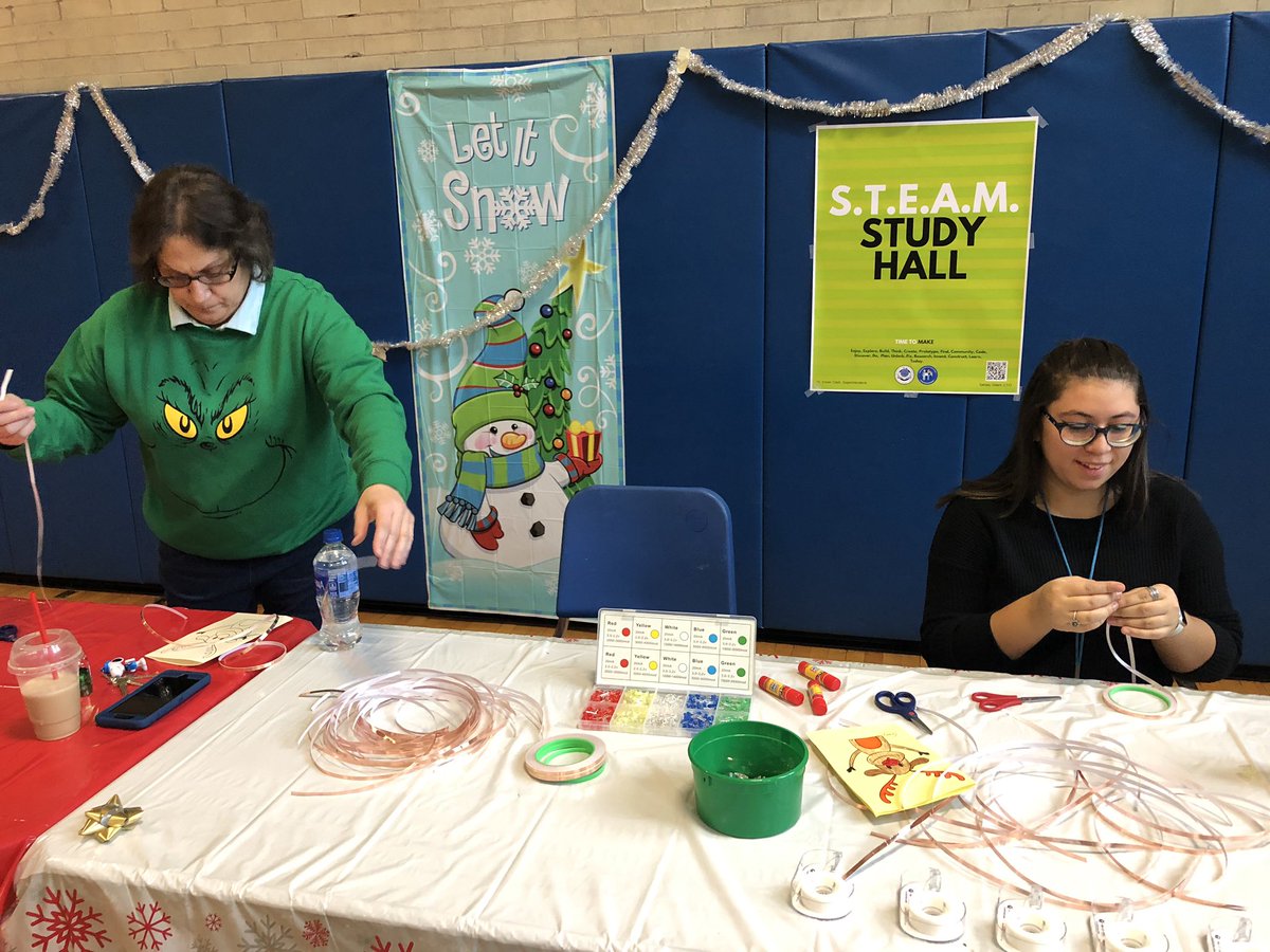 crobl638's tweet photo. Paper Circuit Holiday Cards during our Saturday Academy. Over 100 cards illuminated!@STEAMStudyHall @edtechchat @hbba76 @Buffalo_Schools https://t.co/7UZCLNgBVL