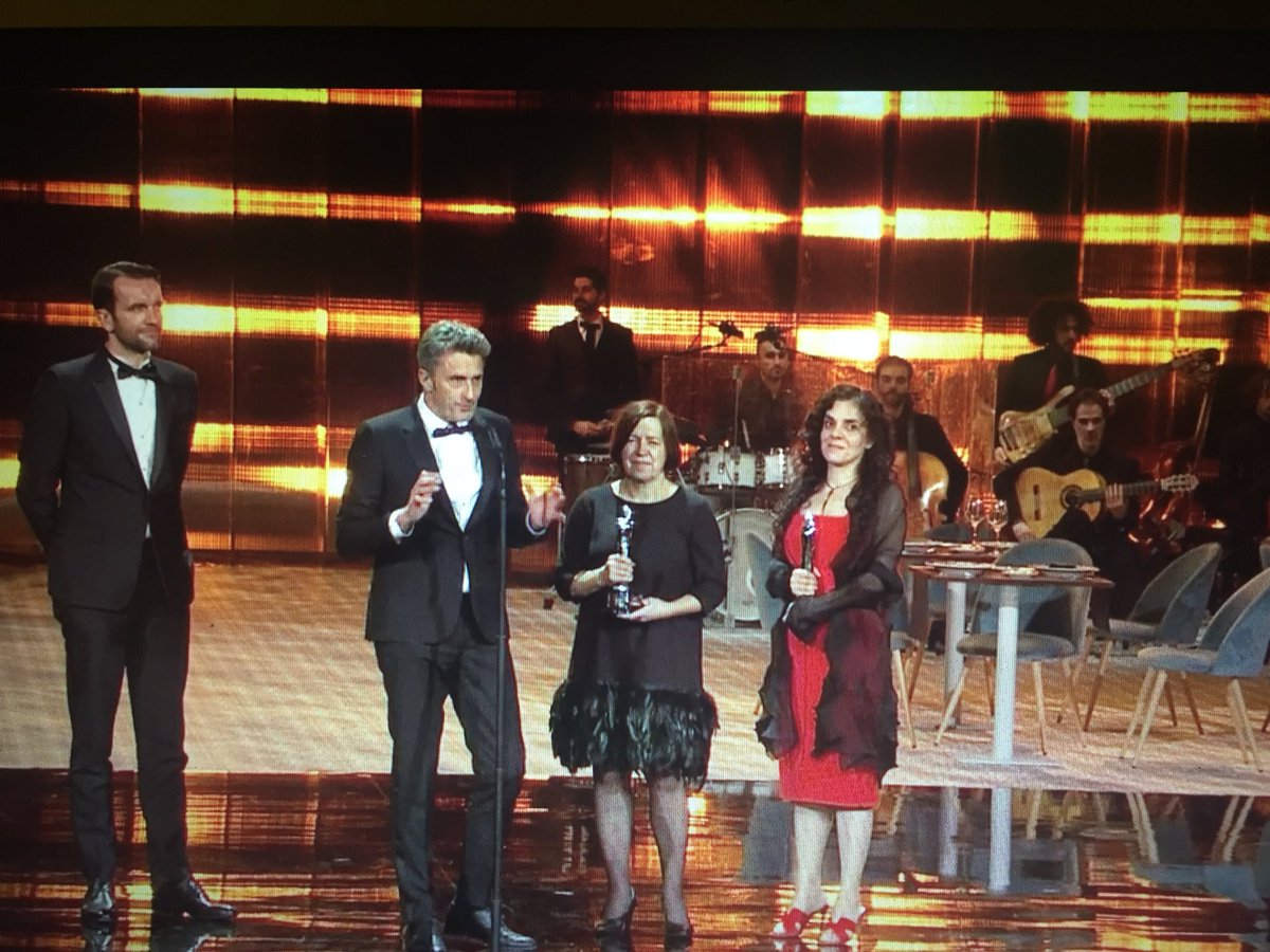 ZIMNA WOJNA!!!! Paweł Pawlikowski znow rozbił bank z Europejskimi Nagrodami Filmowymi i wlasnie zabiera statuetkę za najlepszy europejski film roku!!! #zimnawojna #efa2018