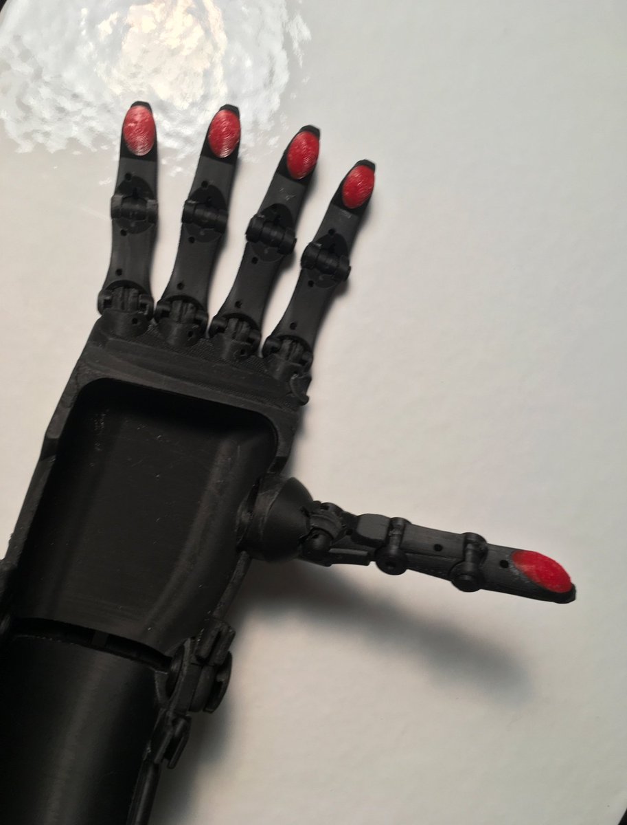 HabSkibbix's tweet photo. 🤖Project Update: @Letsmakeithapp9 @Enablethefuture @NinjaTek3D NinjaFlex fingertips for the Dexterity Hand fit perfectly and the best infill to use is 30% Honeycomb. I have studied this design &amp; have a design to integrate Nema 8 for DRRP. #3dprint  #3Dprinting #stem #Robotics https://t.co/b9Morpx0SR