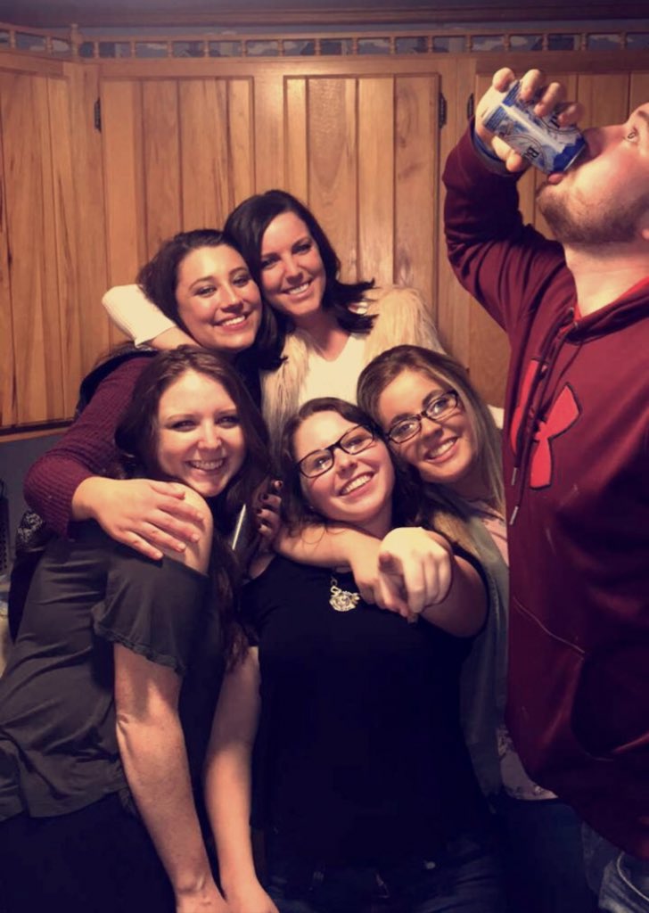 sam_bronson1's tweet photo. Happy 21st Birthday @hanna_fosbrink https://t.co/tBXbi0URsx