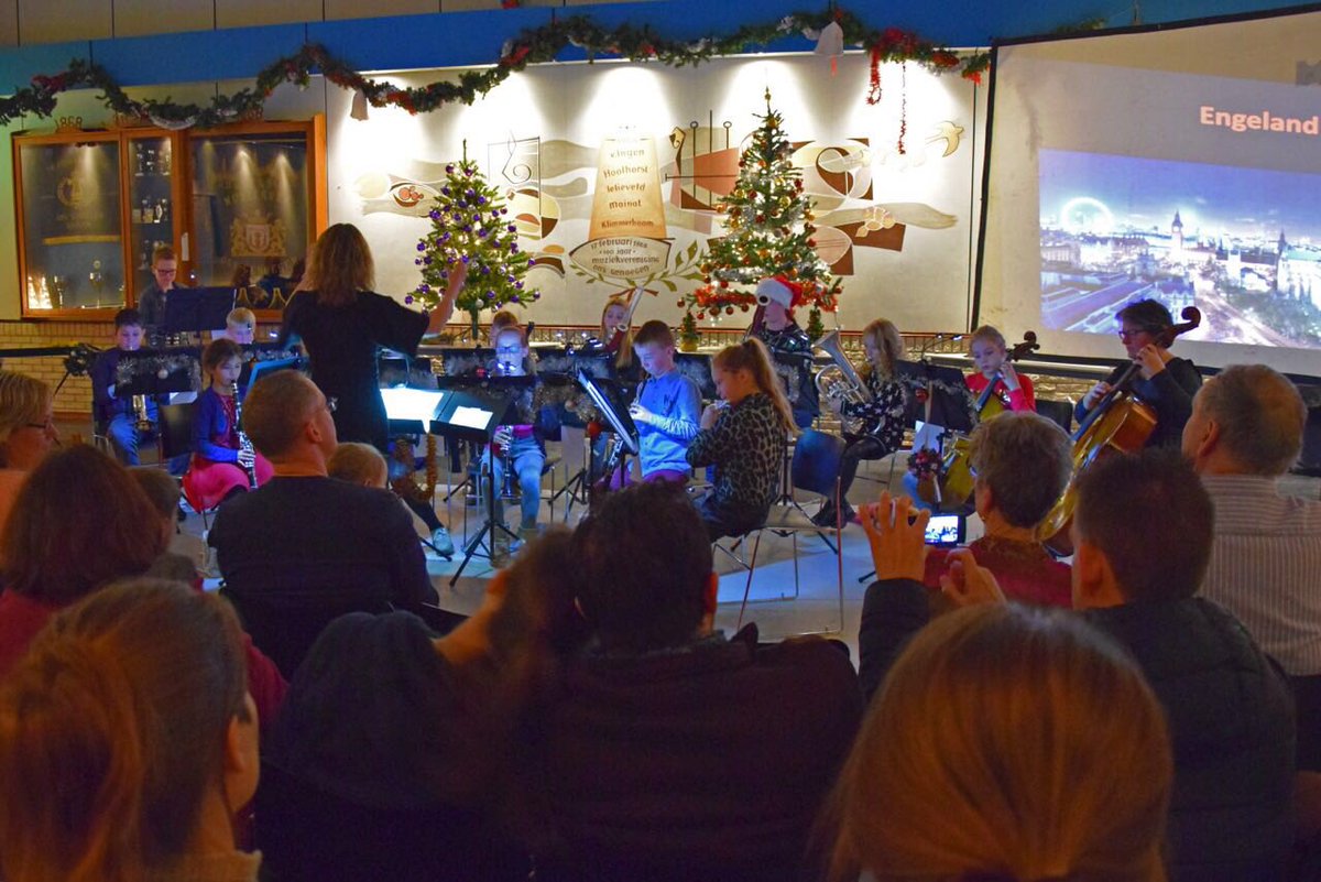 Mooi kerstconcert vanavond van het start2play orkest. We hebben genoten.