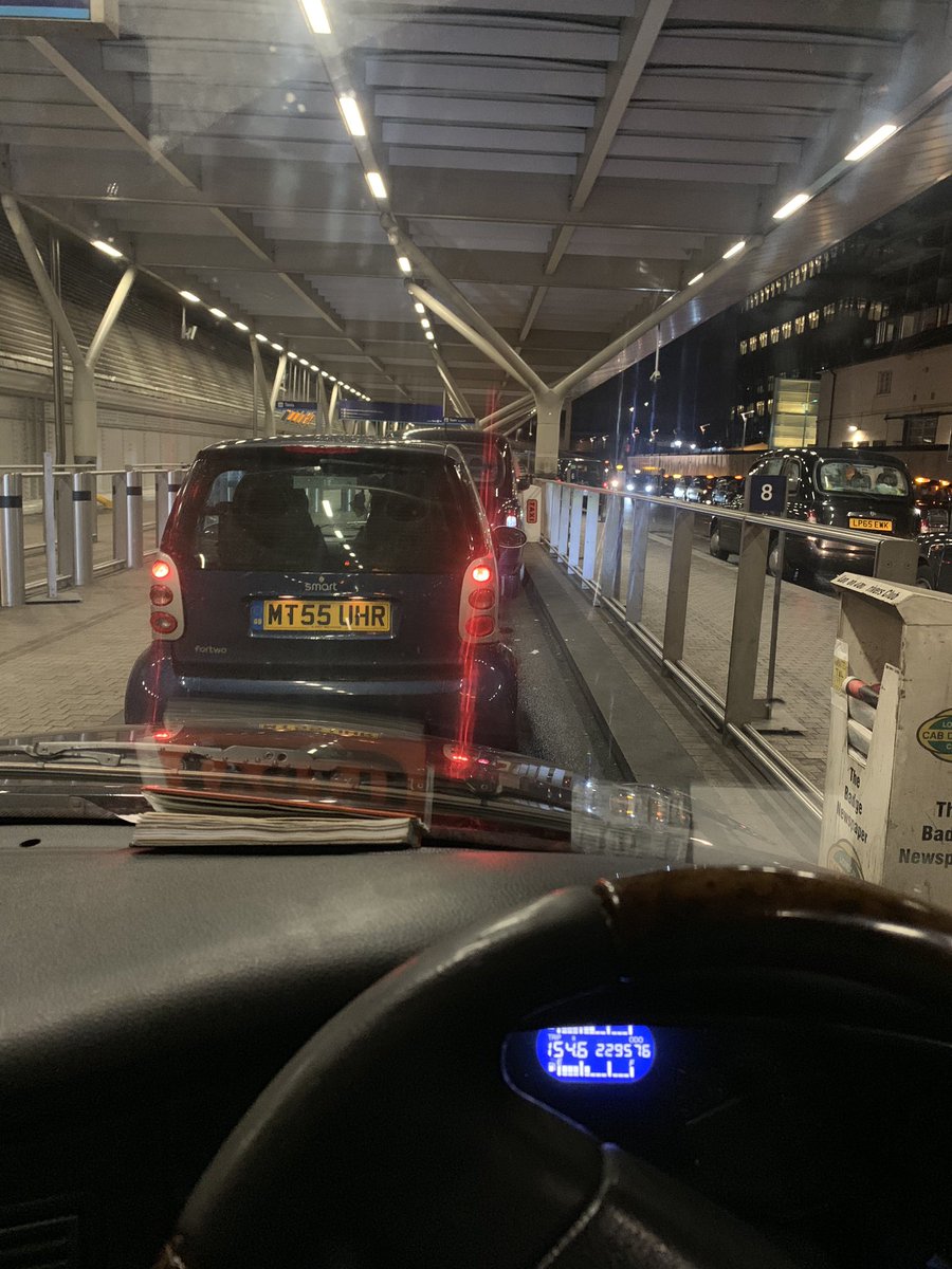 Tingers83's tweet photo. How many passengers he getting in there then??? #padders https://t.co/3JJB8Ggbv2