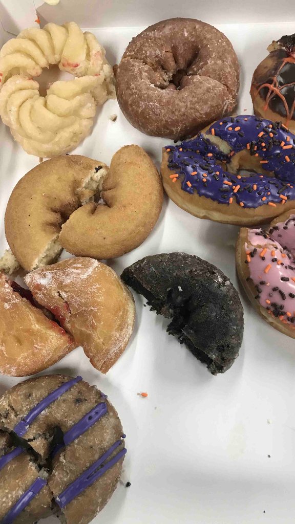 DONUT worry, be happy! // donuts pra alegrar o seu dia #abe #abecooks #abe_foodspiration🍩