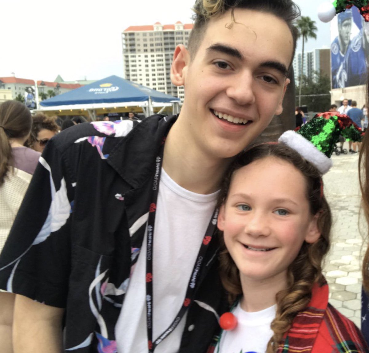 rowell213's tweet photo. #FLZJingleBall @AlexAngelo @933FLZ https://t.co/edhfYPuxrj