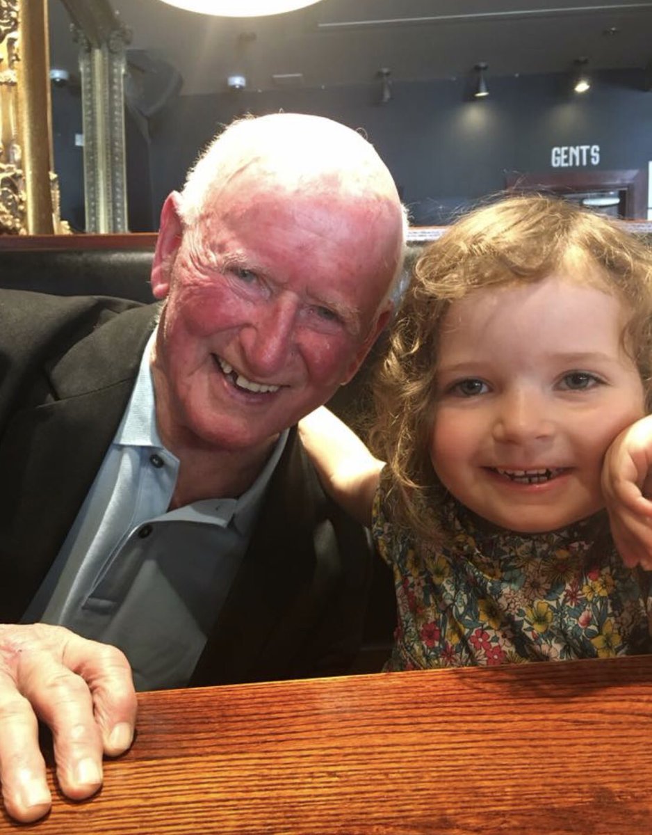 MsLMG79's tweet image. This is the 5th night my Grampa has been gone. It’s becoming harder by the day. He was last seen @ the Kirkgate in Leith. He’s 90yrs old. His name is William (Billy) Scott. He’s 5ft 1”. He’s a chatty man who loves a pint, a bet on the horses, &amp;amp; being amongst people. Here he is.