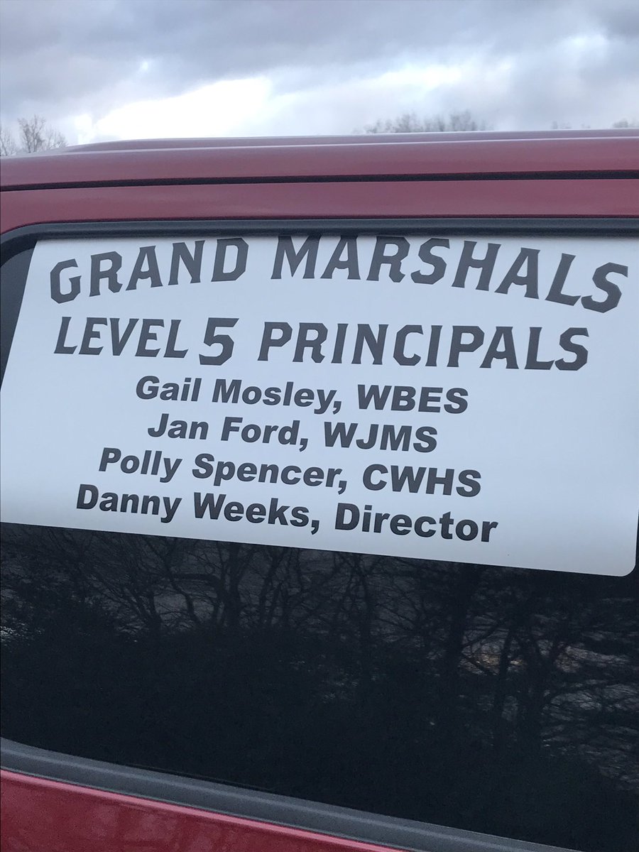 Honored to be a part of the White Bluff Christmas Parade this evening.  Such an honor for @DCBE White Bluff Elementary,  <a href="/WilliamJamesMS/">WilliamJamesMS</a>  <a href="/creekwoodhs/">Creek Wood HS</a>