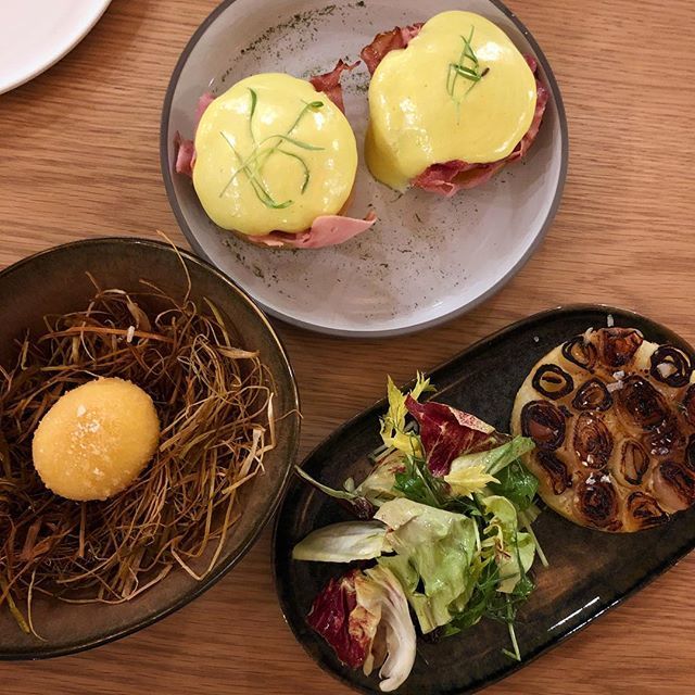 sharibayer's tweet photo. Brunching @jeanimbert’s @encore_nyc with @joybnyc. Very nice. Welcome to #meatpackingdistrict. #encorenyc #howwebrunch #nyc https://t.co/8zqDAHfWbs https://t.co/NOeGbChjQg