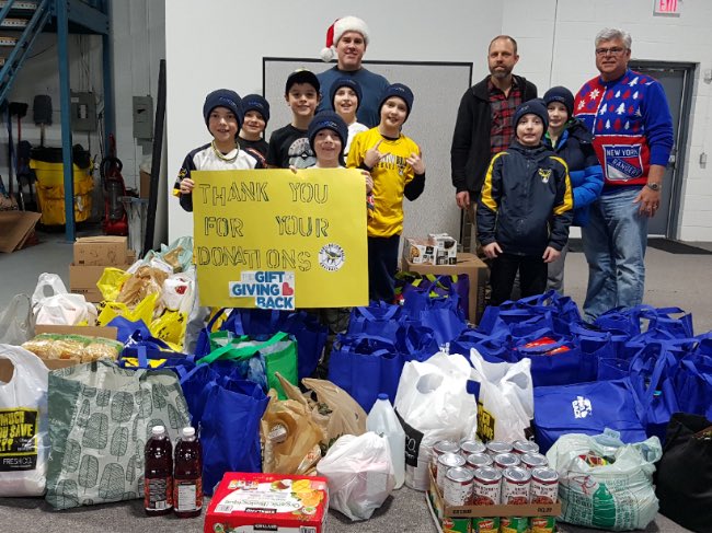 Congrats to the Minor Mosquito AA team and CareGo who teamed up to start the BOMBA food drive and make a Christmas donation. Over 1300 lbs raised for the Salvation Army!! #kidhelpingkids @BOMBAbaseball @giftgivingback @BurlingtonBulls