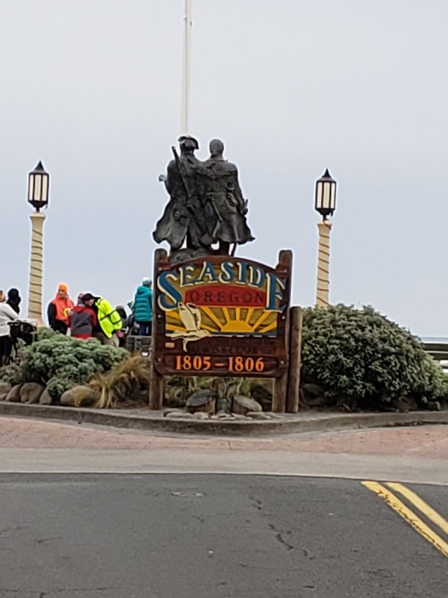 Steven_J_65's tweet photo. @HDJimCook @taelyloynd @MASMmatt @AimeeWang13 @eakman72 @iserym101 We are here right now. https://t.co/qAk0mPKYjC