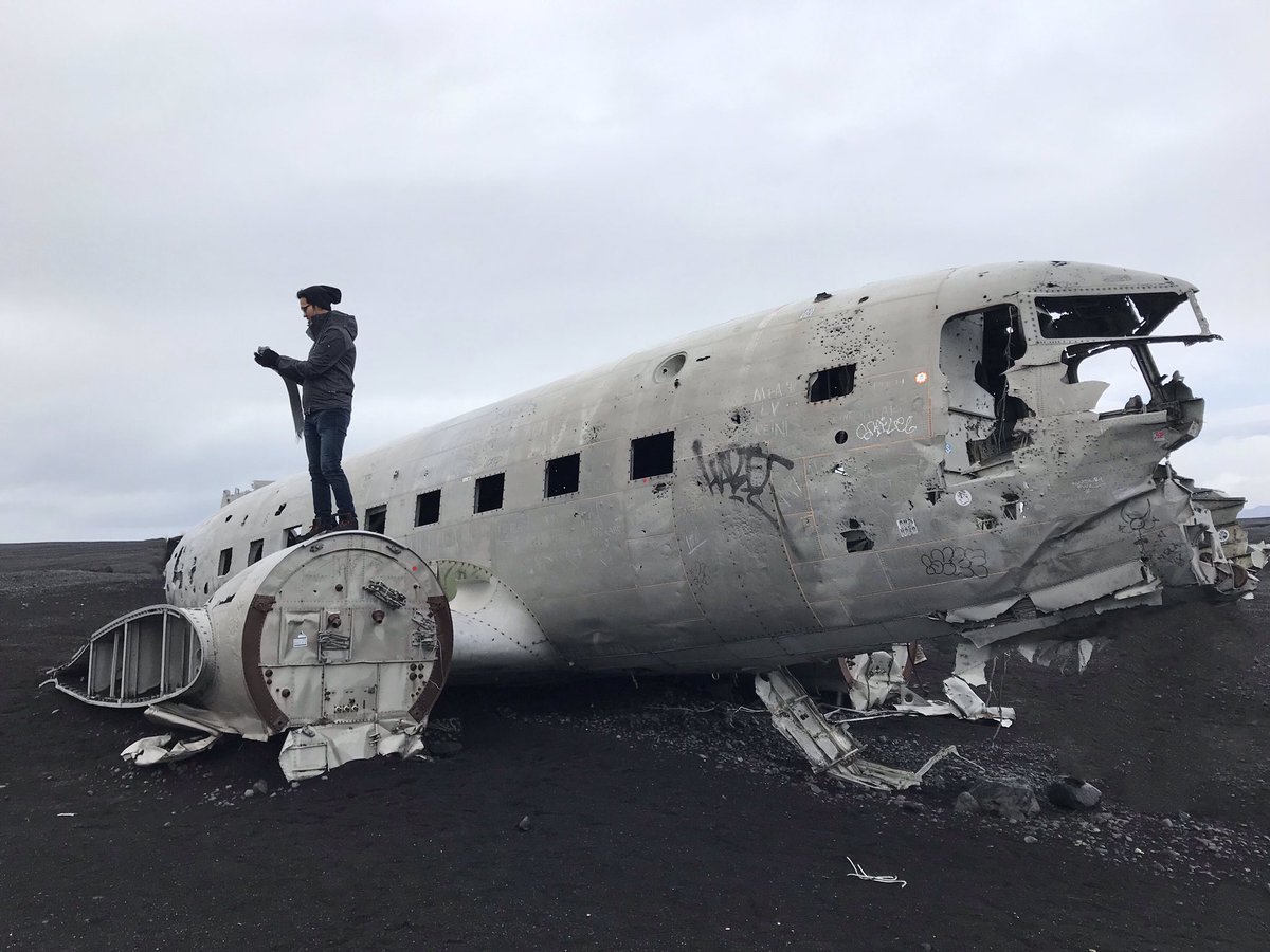 aminsyafiqabu's tweet photo. DC-3 Plane Wreckage 🛩🇮🇸 https://t.co/dQNVj5P34d