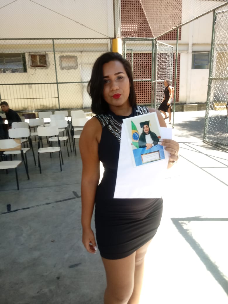 LuizaSilvabb's tweet photo. Sobre ontem #Formada2018 🎓❤ https://t.co/DcEhRWjLKp