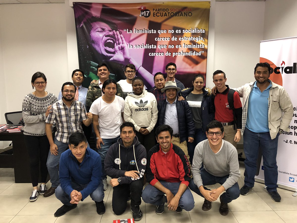 Termina nuestra fructífera jornada de formación “Cumandá Vinueza”. Agradecemos a lxs compas que llegaron de las distintas provincias para discutir sobre socialismo, feminismo y movimiento estudiantil. Realizamos además el 2do. CEN de la actual dirección. 

#SembramosSocialismo