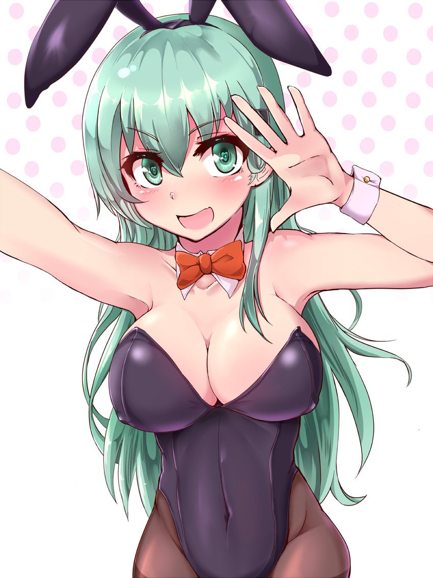 “Serving guys and gals alike! Come and down a couple of drinks at Bunny's Leap~!

                             Or apply for a position as a waitress fufu...~”